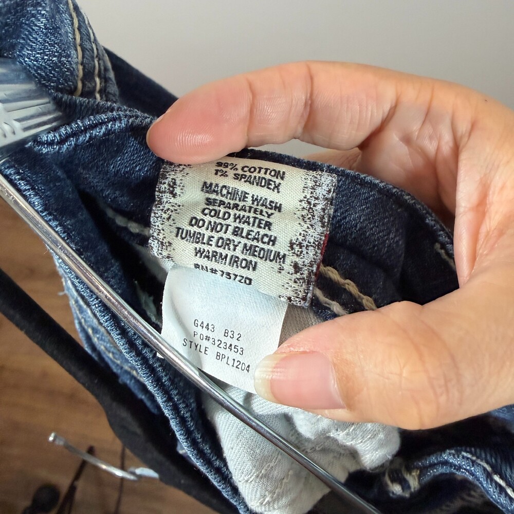 BKE Stella Dark Wash Denim Jeans Size 29 White Stitching Low Rise Y2K Buckle - Picture 9 of 10